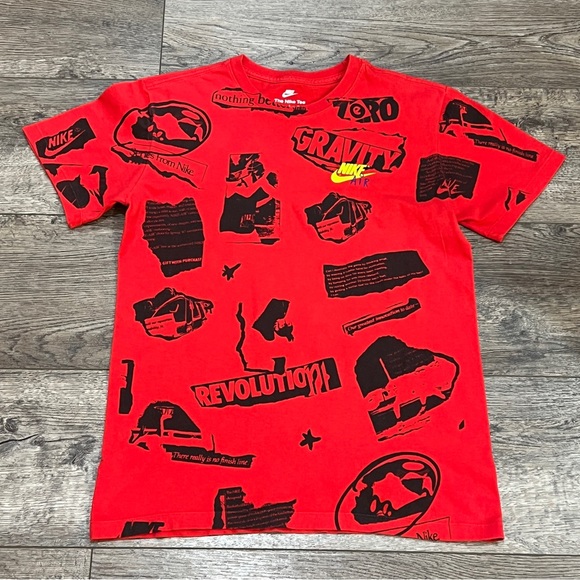 NIKE Legacy AOP T-Shirt Red Black Yellow Kids Size Small - Picture 1 of 4